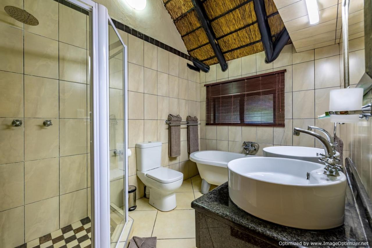 Zulu Nyala Game Lodge Хлухлуве Екстериор снимка
