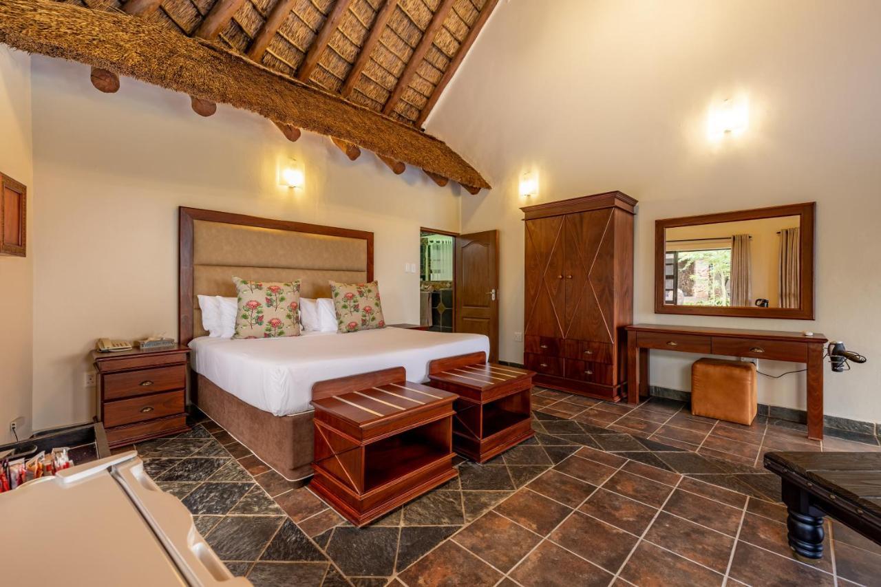 Zulu Nyala Game Lodge Хлухлуве Екстериор снимка