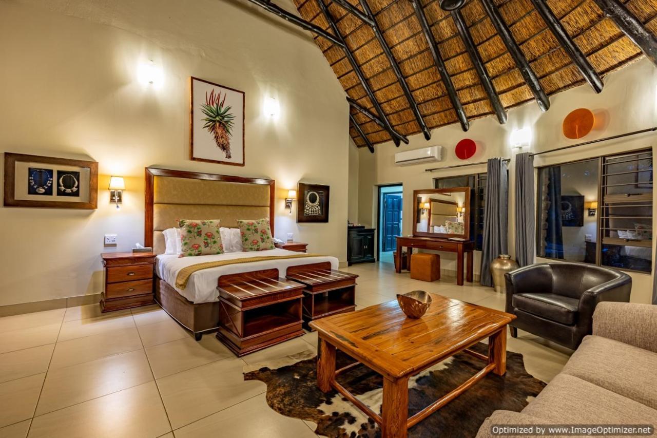 Zulu Nyala Game Lodge Хлухлуве Екстериор снимка