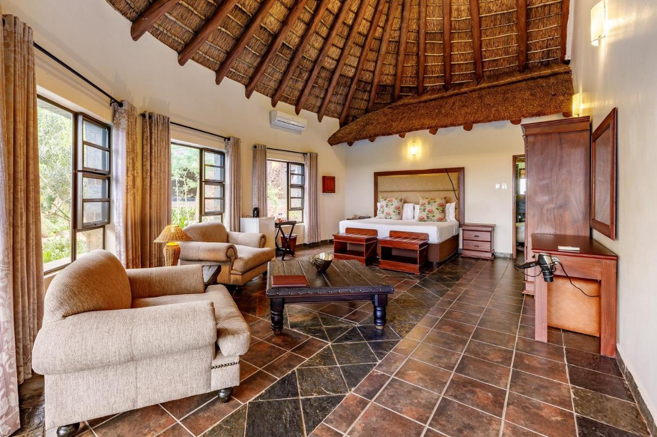 Zulu Nyala Game Lodge Хлухлуве Екстериор снимка
