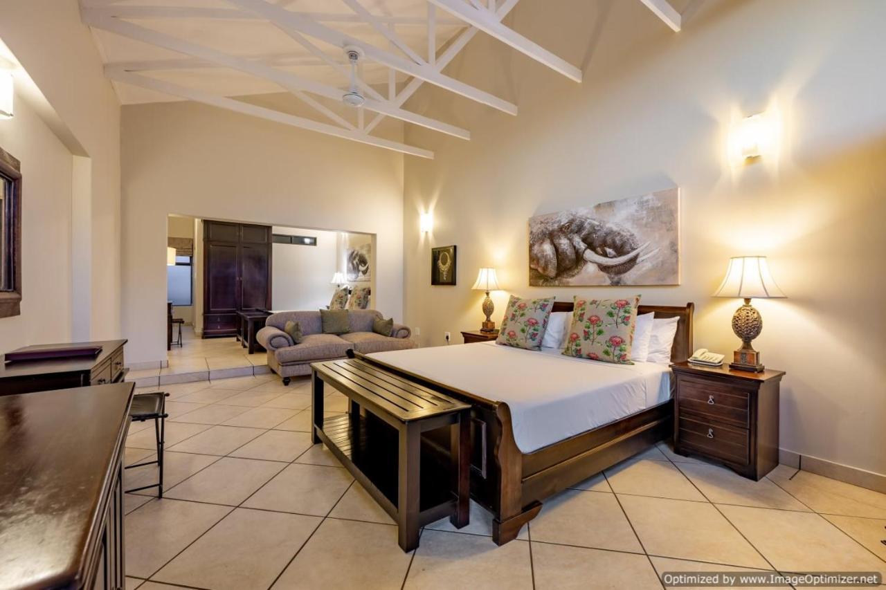 Zulu Nyala Game Lodge Хлухлуве Екстериор снимка